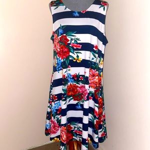 EUC 1X Floral & Striped Swing Dress WITH Pockets